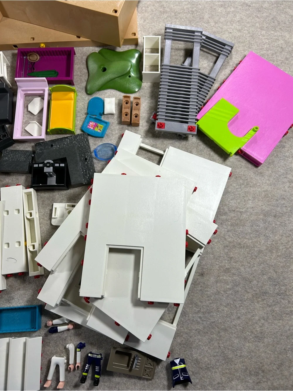 Playmobil Playset Accessories - huge lot - 5574
